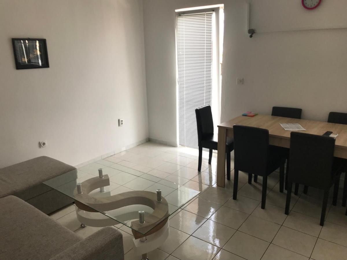 Apartmani Nerko باغ المظهر الخارجي الصورة